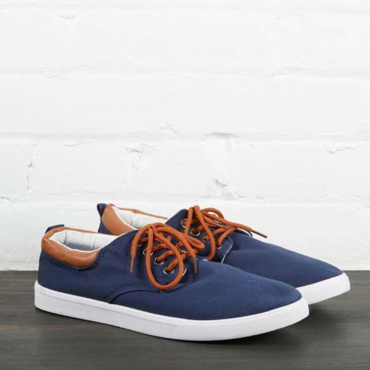 Кроссовки Сникерс (демо)